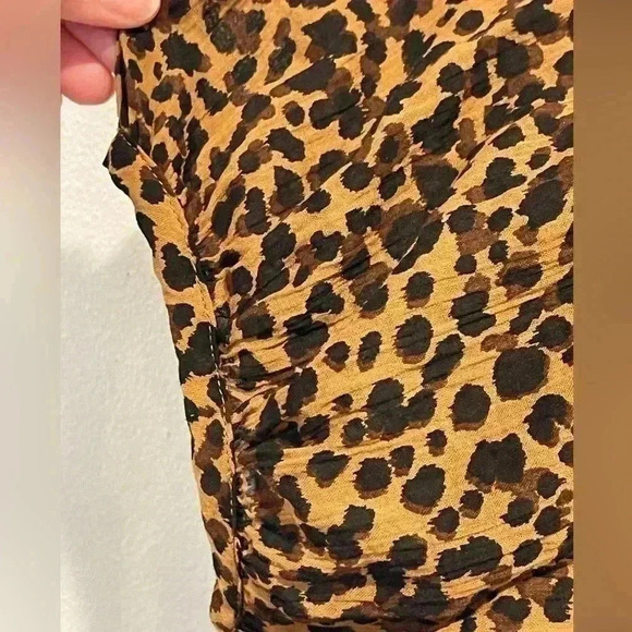 Madewell Leopard Print Button Down Puff Short Sleeve Blouse, Scoop Neck, Sz XXS - Picture 5 of 11